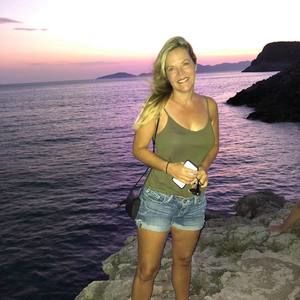 Meet your Posher, April